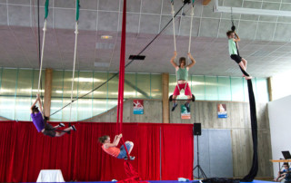 Spectacle de fin d'année 2011 - école de cirque En Piste - Cesson-Sévigné - Rennes Metropole