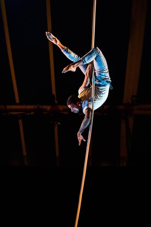 Stage de tissu corde à l'école de cirque En Piste! de Cesson-Sévigné Rennes Metropole