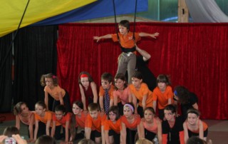 Spectacle de fin d'année 2010 - école de cirque En Piste - Cesson-Sévigné - Rennes Metropole