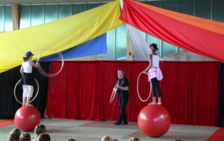 Spectacle de fin d'année 2010 - école de cirque En Piste - Cesson-Sévigné - Rennes Metropole