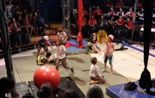 Festival Cirque ou presque 2011 à Noyal sur Vilaine - Ecole de cirque En Piste! Cesson-Sévigné - Rennes Metropole