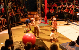 Festival Cirque ou presque 2011 à Noyal sur Vilaine - Ecole de cirque En Piste! Cesson-Sévigné - Rennes Metropole
