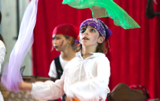 Spectacle de fin d'année 2011 - école de cirque En Piste - Cesson-Sévigné - Rennes Metropole