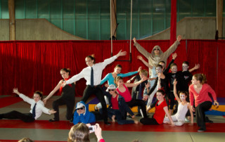 Spectacle de fin d'année 2012 - école de cirque En Piste - Cesson-Sévigné - Rennes Metropole