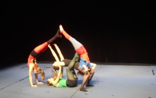 Rencontres Régionales des Ecoles de Cirque Quimper 2015 - Ecole de cirque En Piste! Cesson-Sévigné - Rennes Metropole