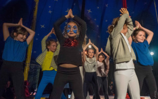 En Piste ! spectacle des 10 ans de l'école de cirque de Cesson-Sévigné