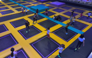 Les élèves d'En Piste s'éclatent au Trampoline Park !