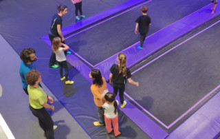 Les élèves d'En Piste s'éclatent au Trampoline Park !