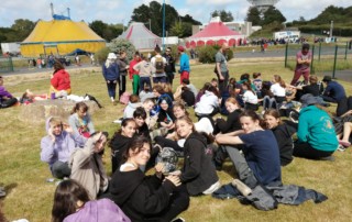 En Piste ! aux Rencontres Régionales des Ecole de Cirque de Bretagne à Pleumeur Bodou - festival gare au Gorille